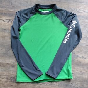 Columbia Two-Tone Green and Gray Shirt